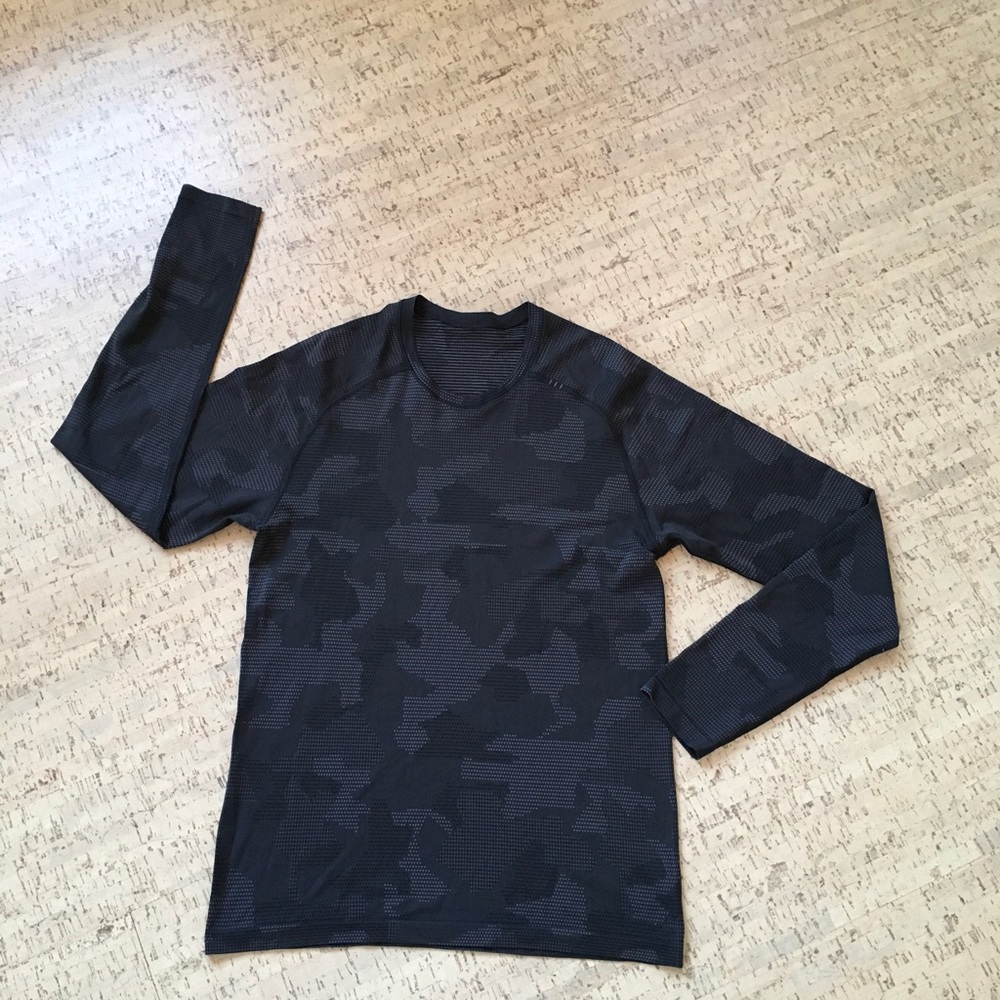 Lululemon Men’s Metal Vent Long Sleeve - Camo - Small